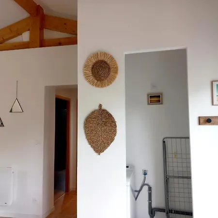 Holiday home La Petite Maison Des Ecureuils Mios