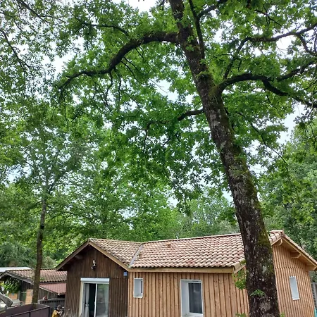 Casa de Férias La Petite Maison Des Ecureuils Mios