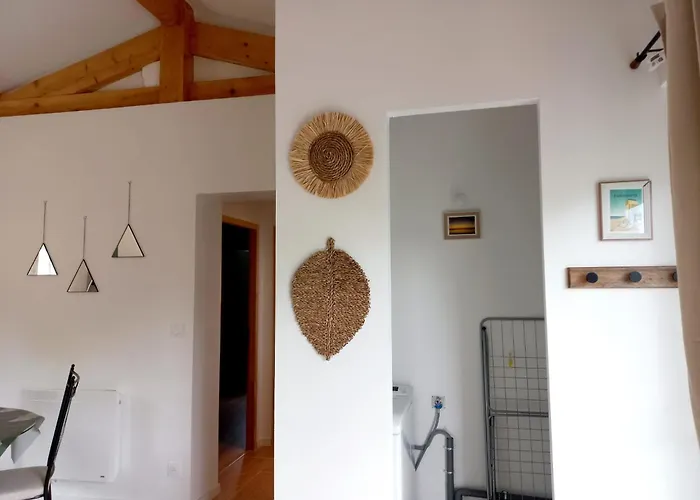 Vakantiehuis La Petite Maison Des Ecureuils Mios